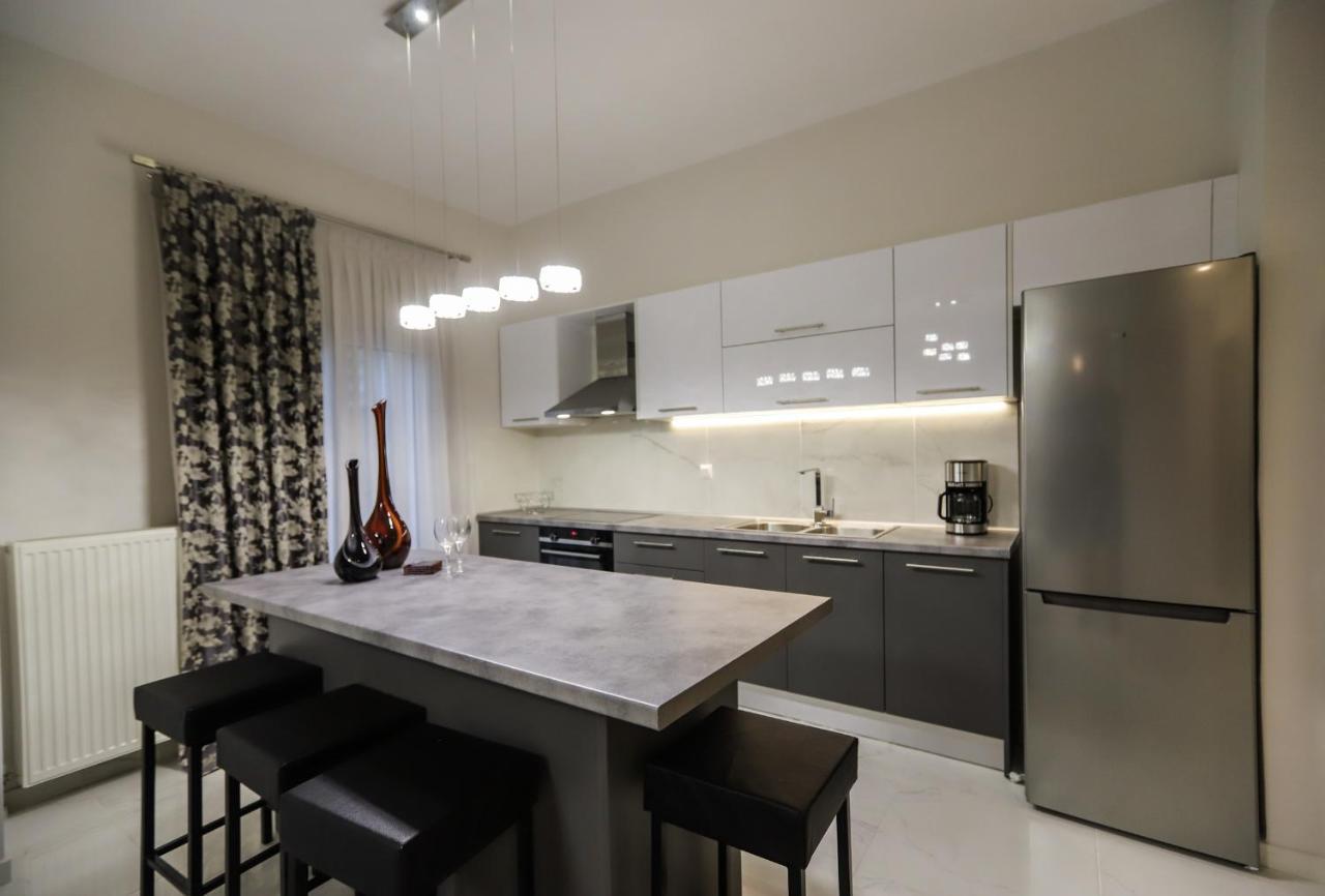 Erythrina #Colony_Deluxe_Suite سالونيك المظهر الخارجي الصورة